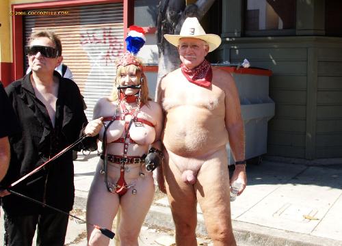 Voyeur Mr. Smiles - Folsom Street Fair 2008 Genre: Voyeur, Nudity, Amateur....